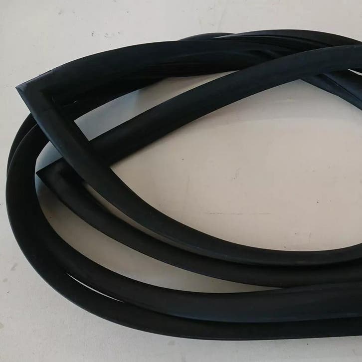 Voorruit Rubber HOOG Mercedes Dudo Dubbellucht 508 608 407, Auto-onderdelen, Ruiten en Toebehoren, Nieuw, Herkomst onderdeel bekend