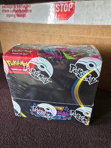 Pokémon - 1 Booster box - Phantasmal Flames - Various sets, Hobby en Vrije tijd, Verzamelkaartspellen | Pokémon, Nieuw