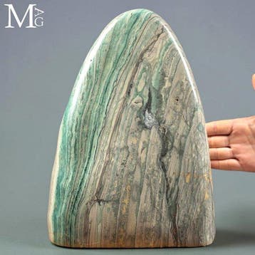 Prachtige groene en beige gestreepte jaspis Opvallend