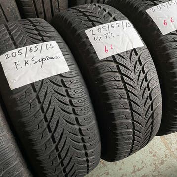 2 x Fulda Kristall Supremo 205-65-15 Winterbanden 7,5mm, Gebruikt, 15 inch, Band(en), Personenwagen