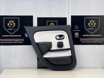 Renault Twingo portier bekleding links achter 2019 156072952, Auto-onderdelen, Interieur en Bekleding, Gebruikt, Renault