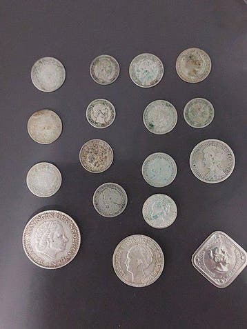 Nederland. Lot van 17 stuks (Zonder minimumprijs), Postzegels en Munten, Munten | Nederland