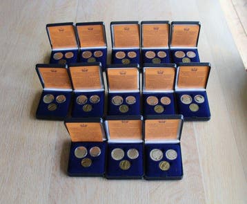 Nederland. Inhuldigingsset 1980 Dubbelportret (13x)