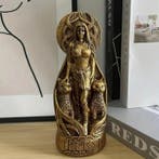 sculptuur, Freya Figurine with Cats – Viking Mythology Resin