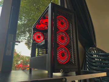 Budget RGB Game PC / Core i7 / 16GB DDR4 / RX470 8GB / SSD, Computers en Software, Desktop Pc's, Maintake, Virtual Reality, Refurbished