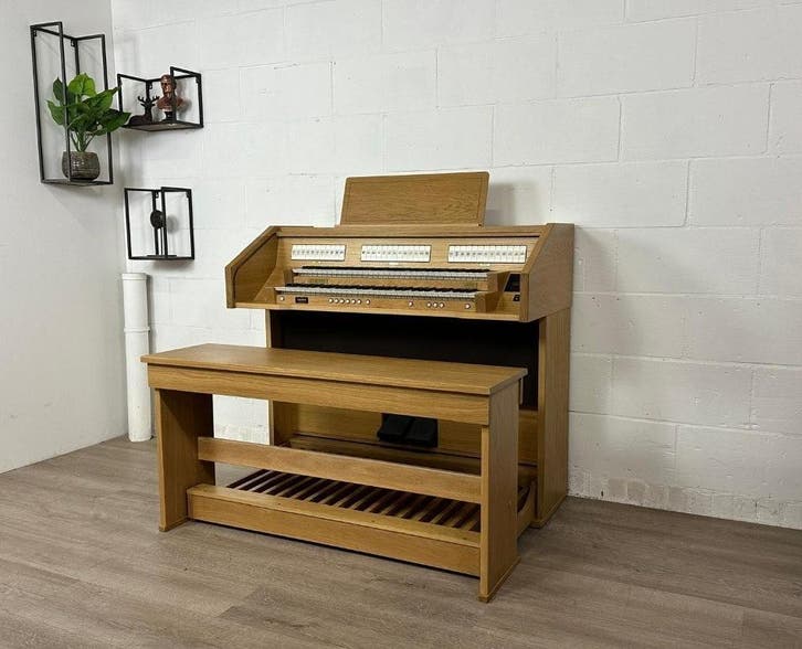 Content D 4330, Muziek en Instrumenten, Orgels, 2 klavieren, Orgel, Zo goed als nieuw