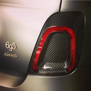 Fiat Abarth 595 2016-> Carbon Fiber Achterlamp Frame cover, Verzenden