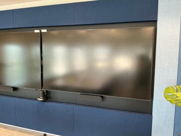 Online veiling: Samsung QM85N 85 inch 4K UHD-display voor
