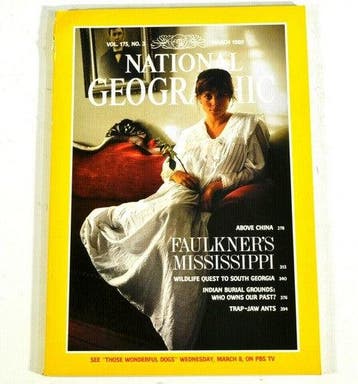 Vintage National Geographic maart 1989 – Above China & India, Verzamelen, Verzenden