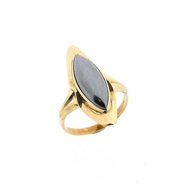 Gouden ring met hematiet, Gebruikt, Ophalen of Verzenden, Kleiner dan 17, Met edelsteen