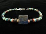 Oud-Egyptisch Armband gemaakt van glazen en faience-mummie