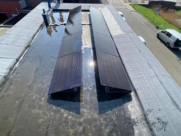 PLUG and PLAY 2 Zonnepanelen + AP Systeem 800 VA € 275,00, Ophalen, Nieuw, Compleet systeem, 200 wattpiek of meer