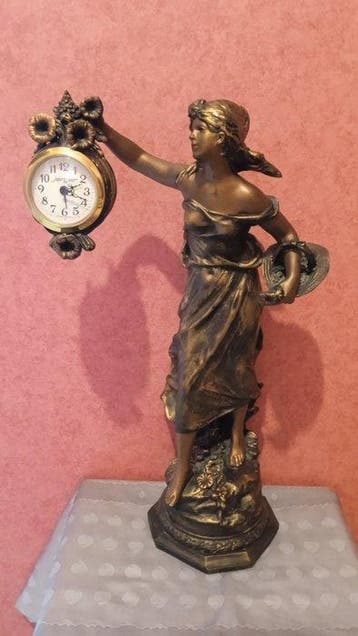 Klok - Zinklegering - 1930-1940, Antiek en Kunst