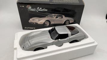 Autoart 1:18 - Modelauto - Chevrolet Corvette 1978 -, Nieuw