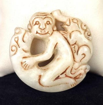 Amulet van de Drie Heilige Krachten - Aap, Draak en Olifant