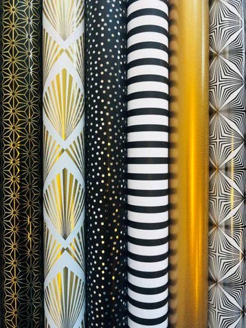 Kadopapier Luxe Goud zwart 6 rollen - Breedte 70 cm - 1,5m, Ophalen of Verzenden, Nieuw, Overige typen