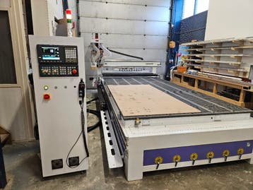 CNC freesmachine 1325 NU VOOR 8400 euro ex!