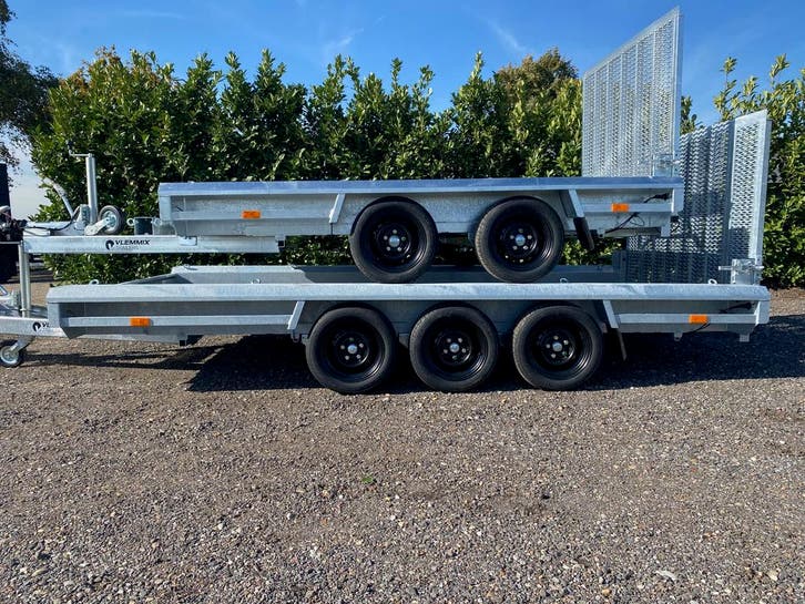 MachineTransporter HoogwerkerTransporter Lange laadklep, Auto diversen, Aanhangers en Bagagewagens, Nieuw, Ophalen of Verzenden