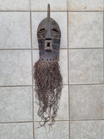 Authentieke Kifwebe-maske (Songye, DR Congo) – mannelijke
