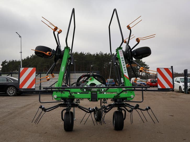 TALEX 4 Rotors Hooirschudder 5,5m 550 cm, Zakelijke goederen, Agrarisch | Werktuigen, Verzenden