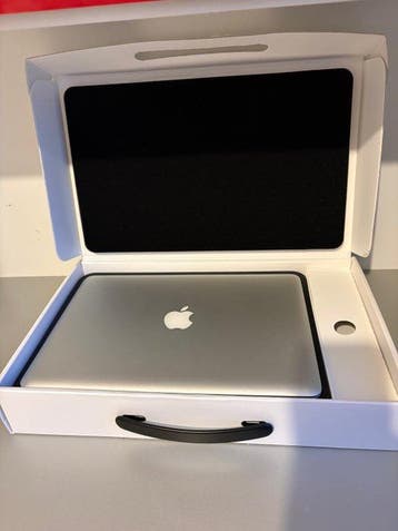 Apple MacBook Pro 2011 - Computer (1) - In vervangende, Nieuw