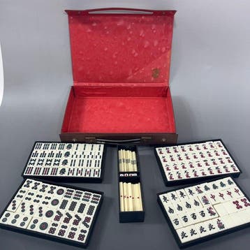 Bordspel - Mahjong set with case - Ureumhars, kunststof