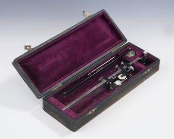 Maho No 60 • Compensatie-poolplanimeter in paars fluwelen