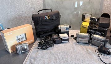 Sony, JVC, Canon, Nikon GR-D740E; GR-D725E; DCR-PC10E;