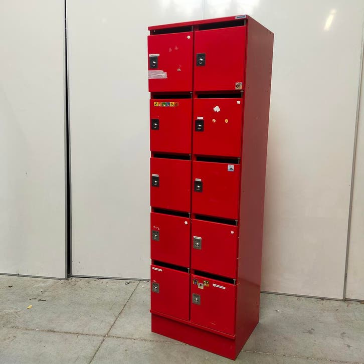 Oostwoud 10-deurs lockerkast met postvak, Huis en Inrichting, Kasten | Lockerkasten, Ophalen of Verzenden