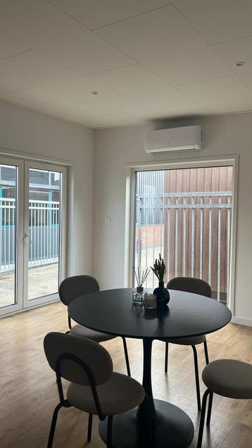 OK Unit-Vero+ | 12.04 m x 4.15 m | Recreatiewoning, Nieuw, 500 cm of meer, 400 cm of meer, 3 ramen of meer