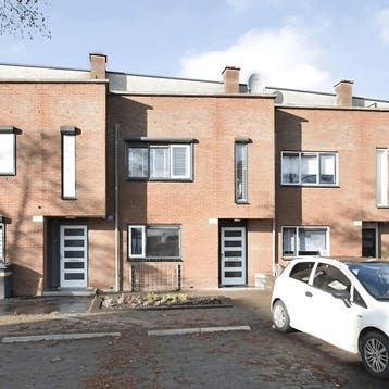 Huis in Hellevoetsluis gevonden voor €2150,- pm, 50 m² of meer, Overige regio's