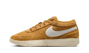 Nike Book 1 Chevrolet Gold Leaf, Nieuw