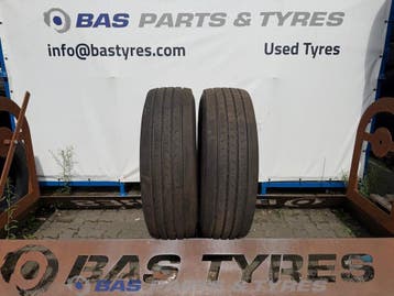 Uniroyal 315/70R22.5 FH40 gebruikte set, Auto-onderdelen, Vrachtwagen-onderdelen, Ophalen, Gebruikt, Overige merken, Overige Auto-onderdelen