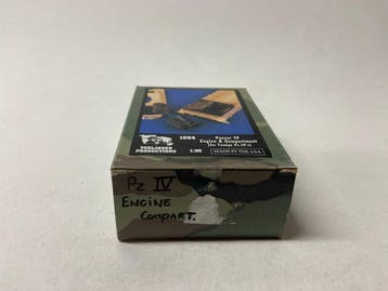 Panzer IV Engine & Compartment, Hobby en Vrije tijd, Modelbouw | Auto's en Voertuigen, Verzenden, Nieuw