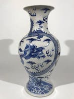 Grote 19e-eeuwse Chinese Qing-dynastie blauw-wit Draak, Antiek en Kunst