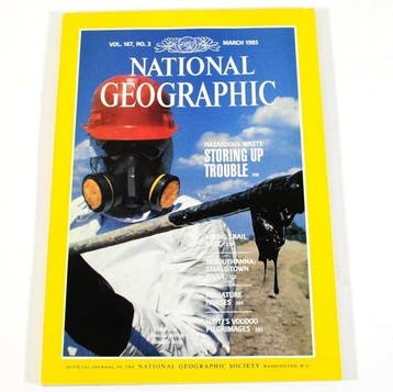 Vintage National Geographic maart 1985 – gevaarlijk afval,, Verzamelen, Verzenden