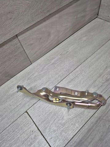 Tesla Model 3 lift achterklep scharnier links 1551482-CN-I, Verzenden, Gebruikt