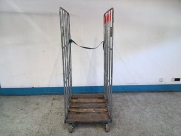 Transportwagen - B68 x D81 x H171 cm