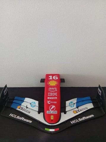 Ferrari - MIAMI GP - Charles Leclerc - 2025 - Schaal 1/3, Nieuw