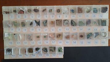 Kavel met verschillende items- 650 g - (50)