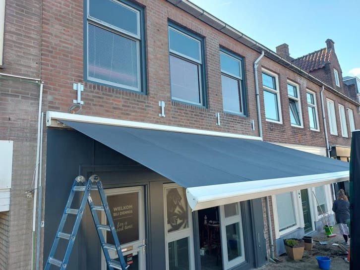 Elektrische Zonneschermen met NIEUWE Doeken al vanaf €600, Tuin en Terras, Zonneschermen, Knikarmscherm, Zo goed als nieuw, Elektrisch
