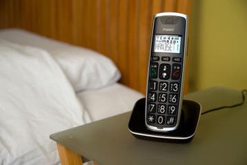 Huistelefoon senioren - Senioren telefoon - Vaste lijn - Zwa, Verzenden, Zo goed als nieuw
