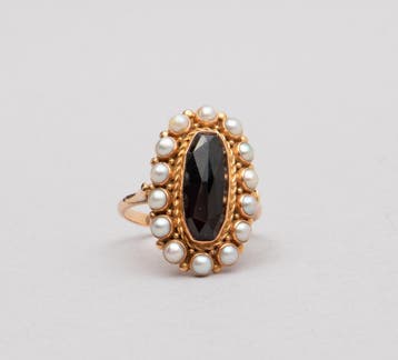 14k roségouden ring bezet met granaat en grijze zaadparels, Gebruikt