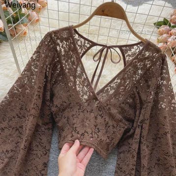 Elegante Dames Blouse met Kant en Lantaarnmouwen - V-hals &, Kleding | Dames, Verzenden, Nieuw