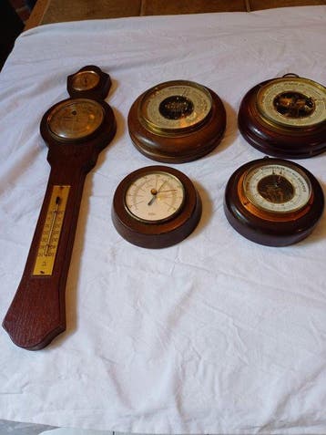 Figuur - Barometers 5x 1e en 2e helft 20e eeuw. (5) - Hout