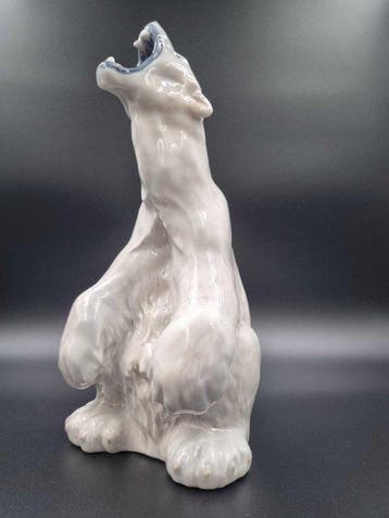 Royal Copenhagen - Figuur - Large Royal Copenhagen “Roaring