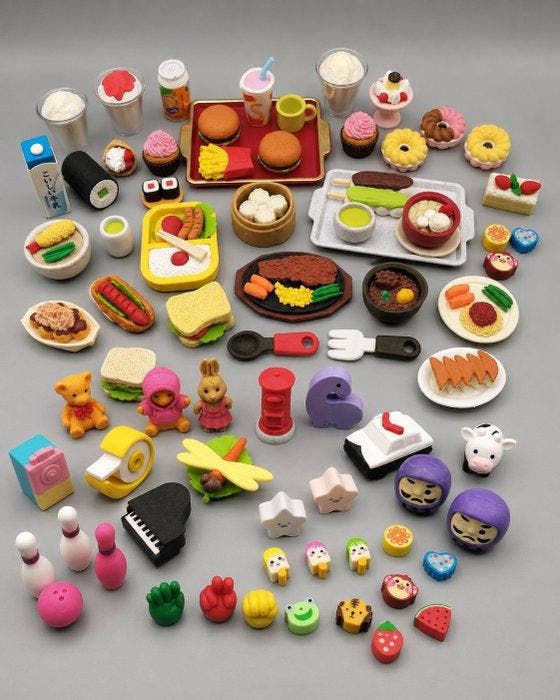 Decoratief ornament - Japan - Miniatuurvoedsel en Speelgoed, Antiek en Kunst, Antiek | Speelgoed