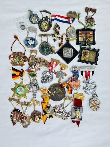 Themacollectie - Verzameling medailles incl. voetbal-,