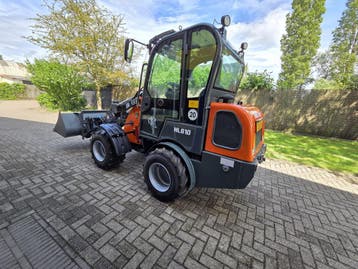 Nando NL810 kniklader shovel, Zakelijke goederen, Machines en Bouw | Kranen en Graafmachines
