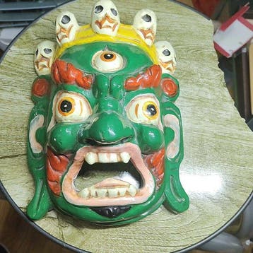 Handgeschilderde Nepalese Dharma-beschermingsmaskers - Hout